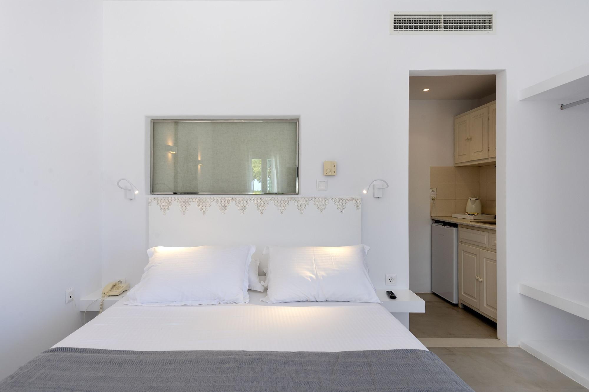 Hotel & Apartments Kalypso Náusza Kültér fotó